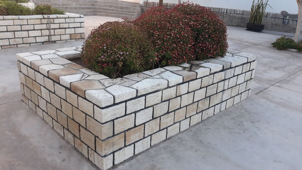 aeroscapesllc-sod-installation-sachse A sturdy and beautiful retaining wall.